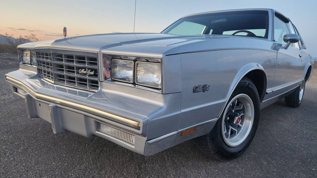 Chevrolet-monte-carlo-ls-1984-silver