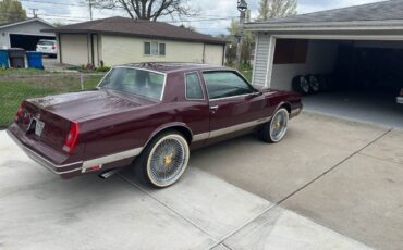 Chevrolet-monte-carlo-ls-1987-custom-21