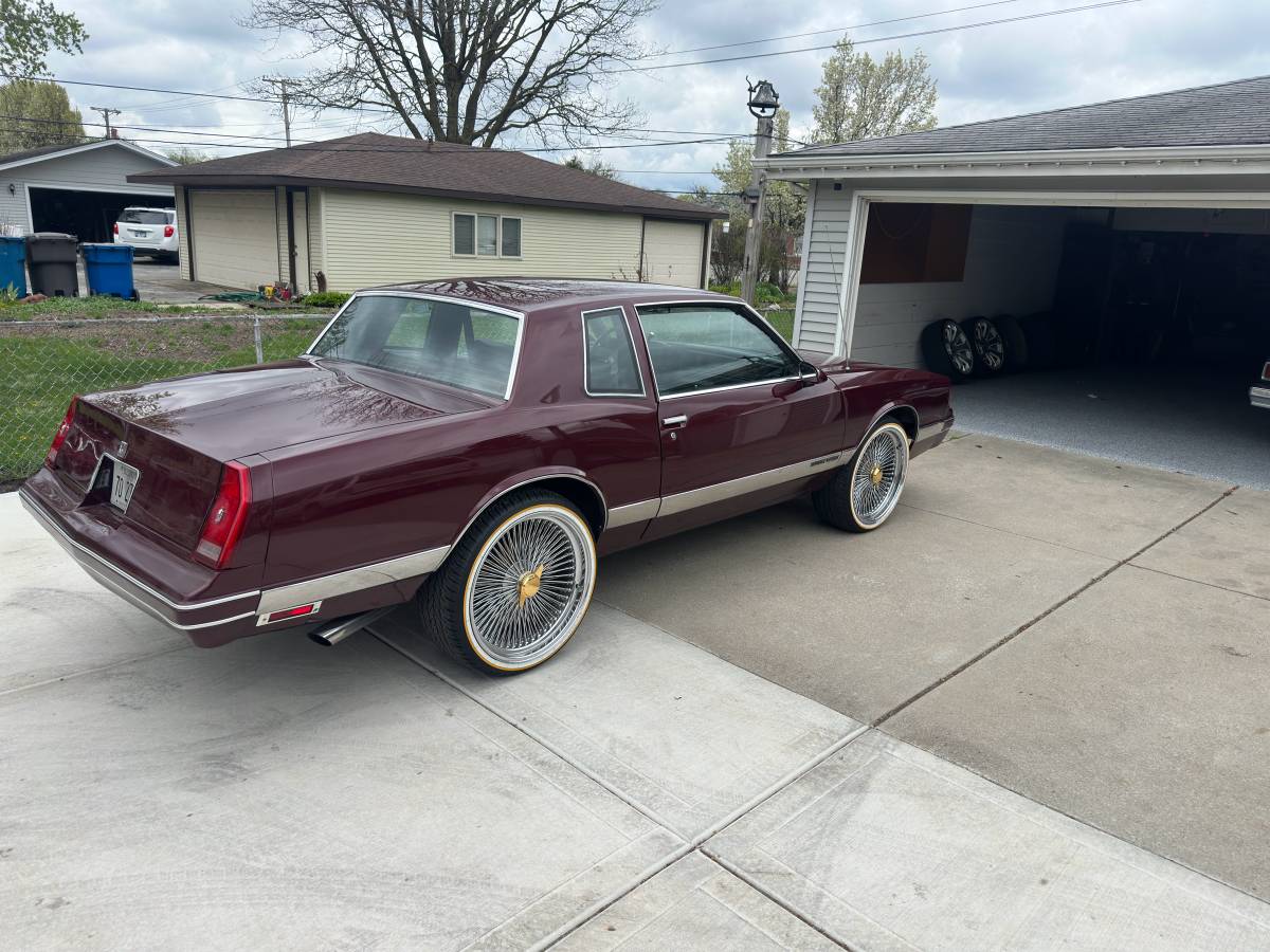 Chevrolet-monte-carlo-ls-1987-custom-21