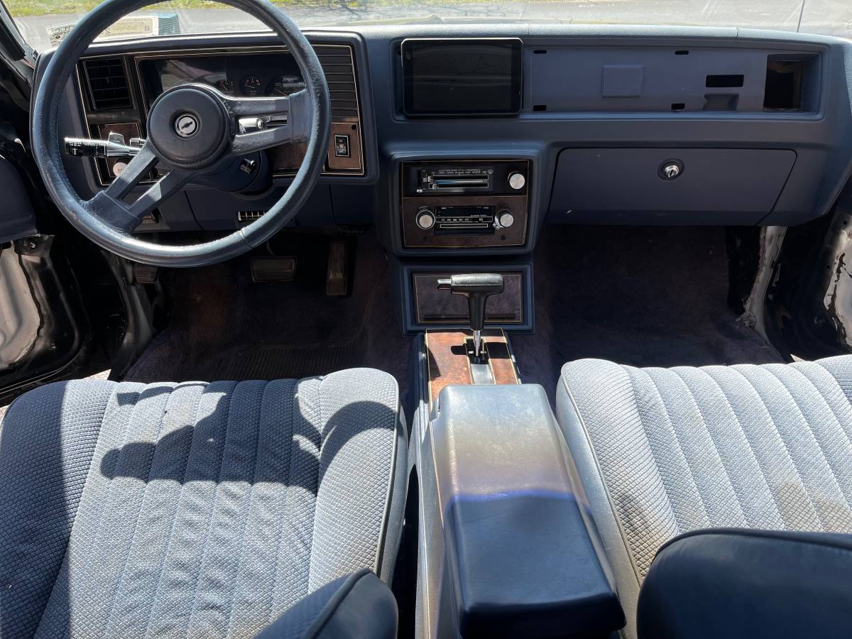 Chevrolet-monte-carlo-ss-1984-black-15