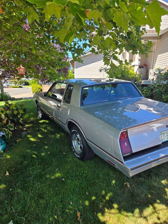 Chevrolet-monte-carlo-ss-1985-silver-1