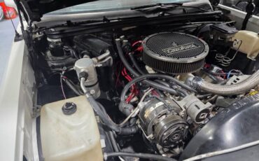 Chevrolet-monte-carlo-ss-1985-white-4