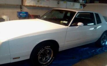 Chevrolet-monte-carlo-ss-1985-white-9