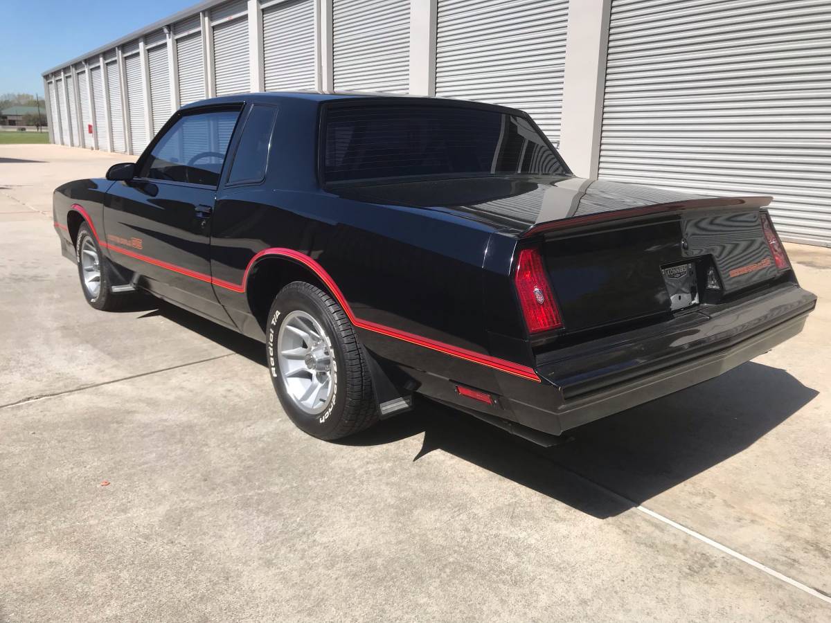 Chevrolet-monte-carlo-ss-1986-black-12