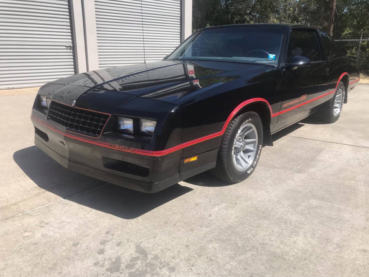 Chevrolet-monte-carlo-ss-1986-black-13