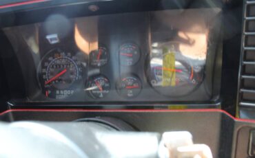 Chevrolet-monte-carlo-ss-1987-black-20