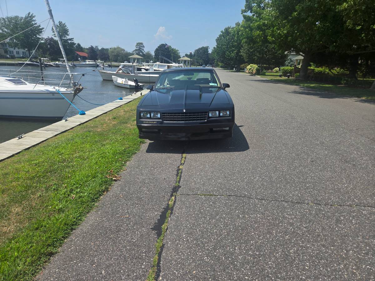 Chevrolet-monte-carlo-ss-1988-black-1