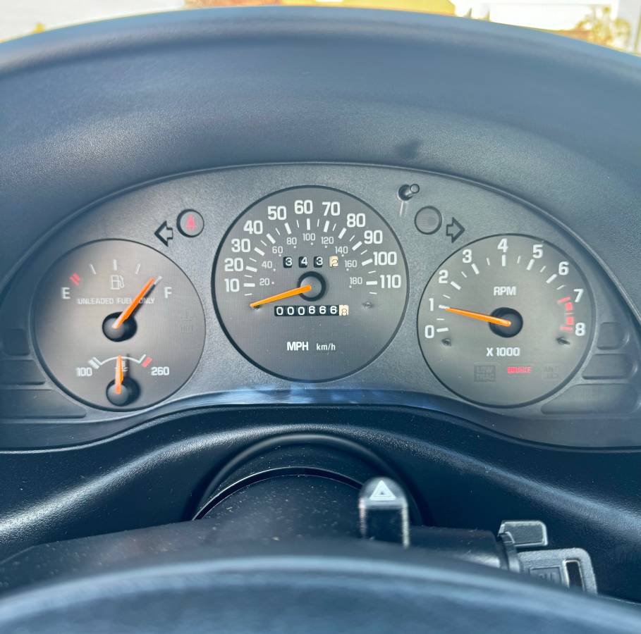 Chevrolet-monte-carlo-z34-1995-white-16