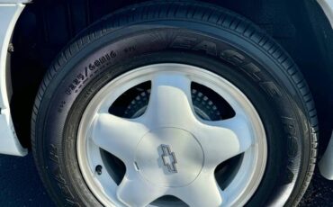 Chevrolet-monte-carlo-z34-1995-white-18