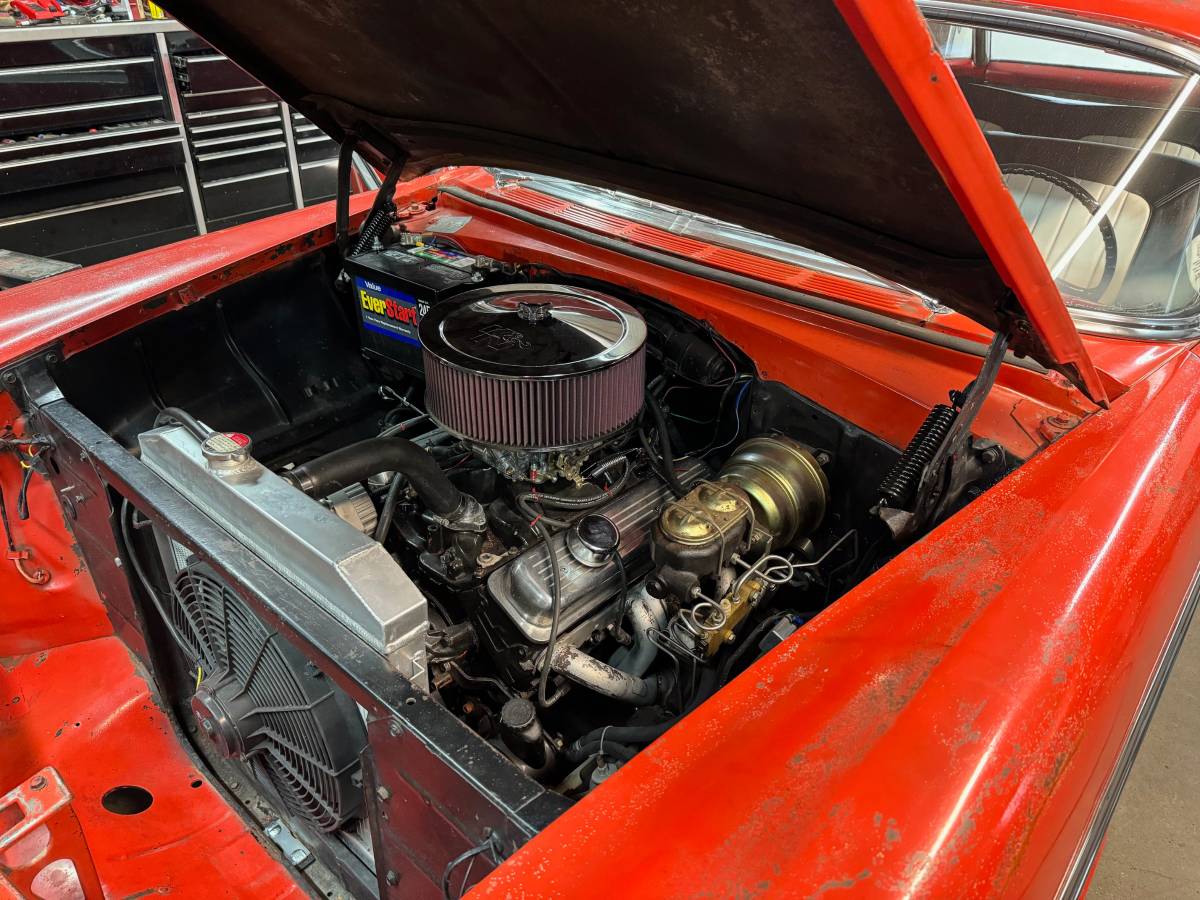 Chevrolet-nomad-1956-orange-16
