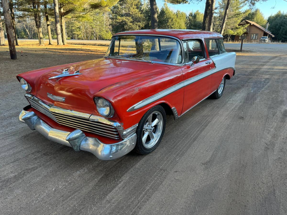 Chevrolet-nomad-1956-orange-5