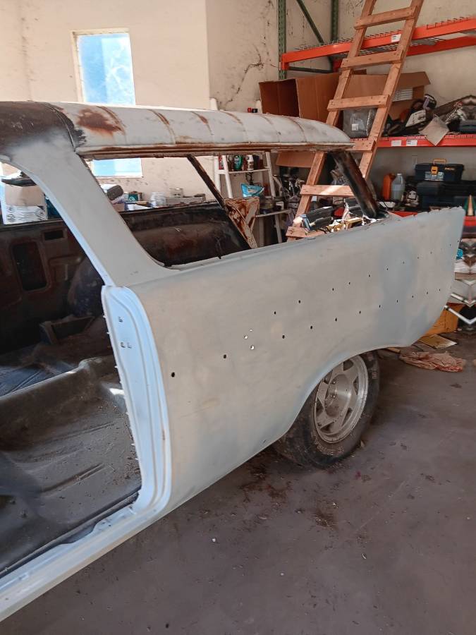 Chevrolet-nomad-1957-grey-4