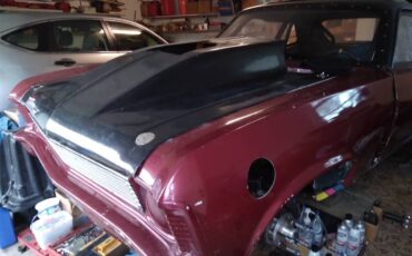 Chevrolet-nova-1970-red-1