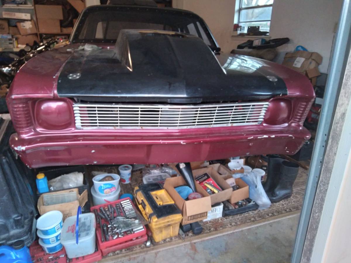 Chevrolet-nova-1970-red-2