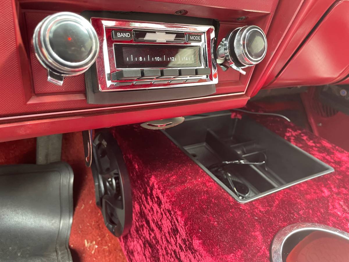 Chevrolet-nova-1978-red-4