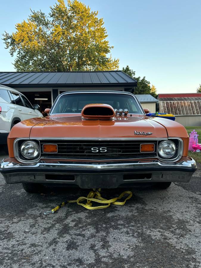 Chevrolet-nova-hatchback-ss-1973-orange-10