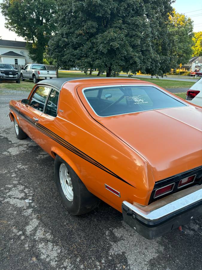 Chevrolet-nova-hatchback-ss-1973-orange-2