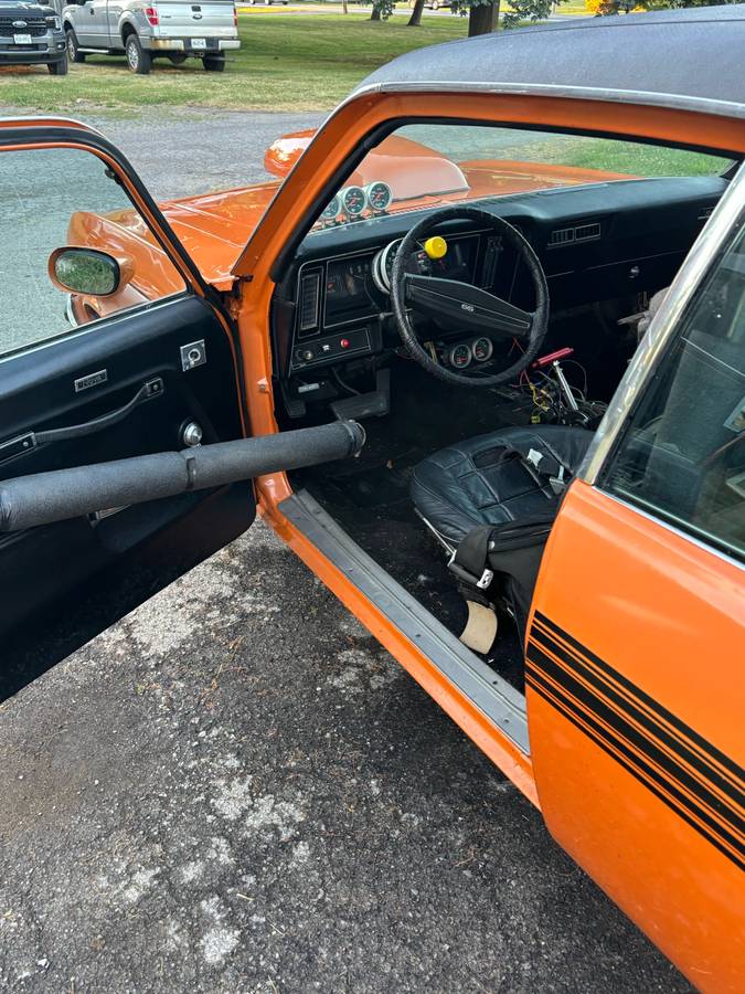 Chevrolet-nova-hatchback-ss-1973-orange-6