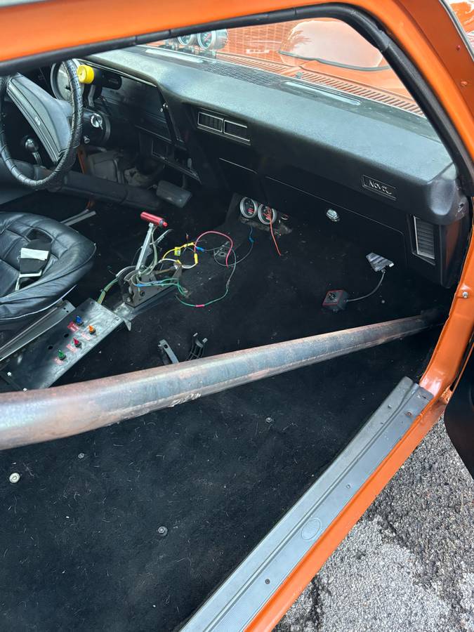 Chevrolet-nova-hatchback-ss-1973-orange-7