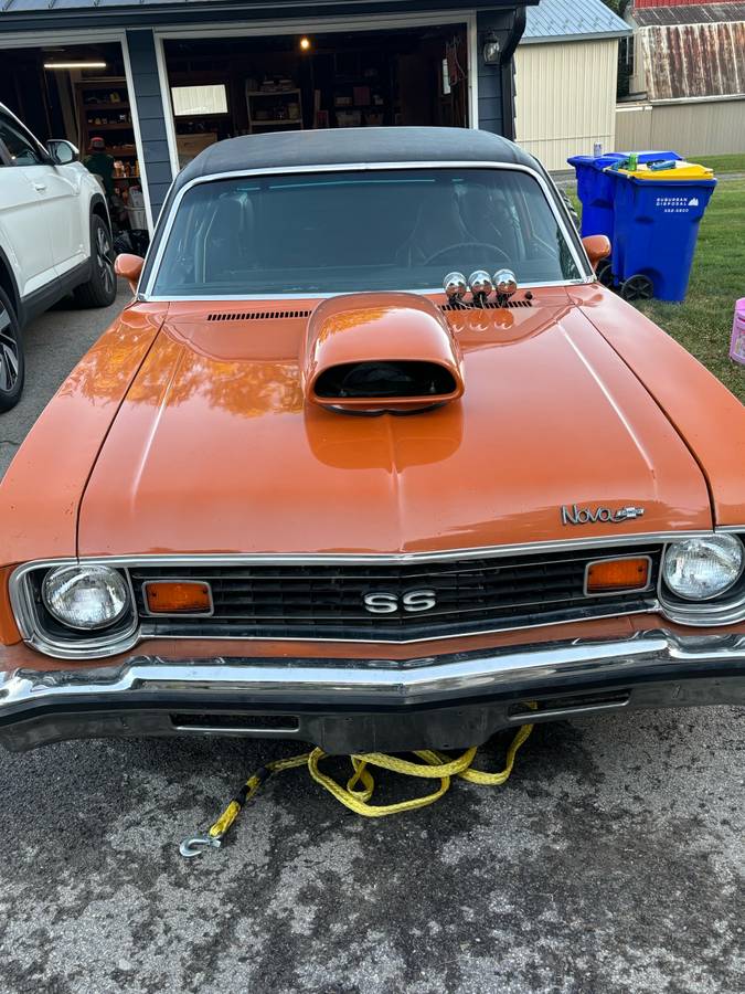 Chevrolet-nova-hatchback-ss-1973-orange