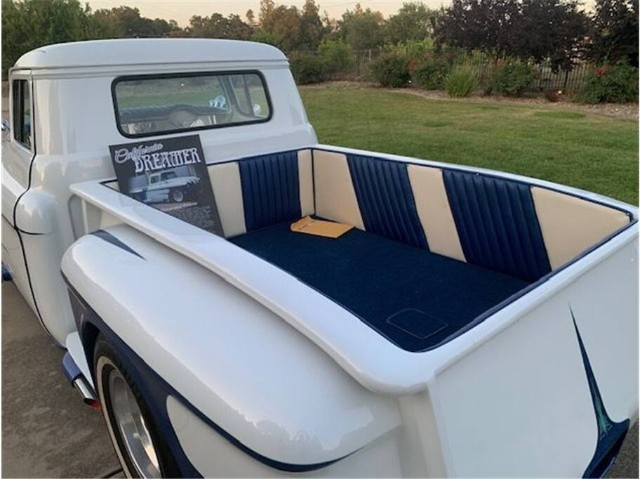 Chevrolet-pickup-1956-5