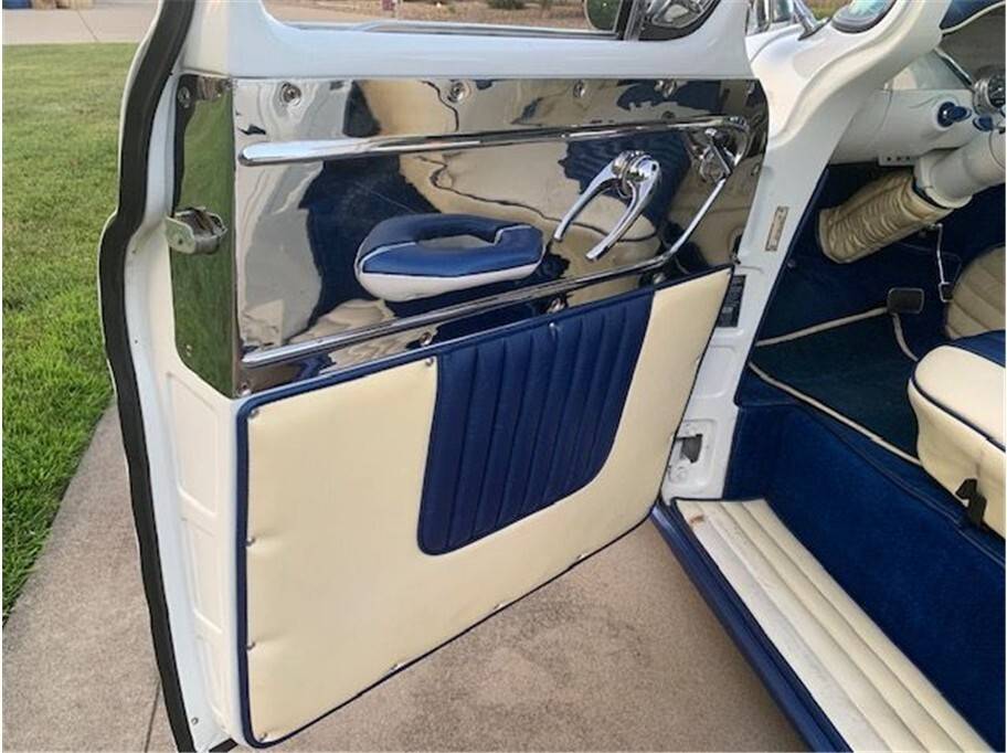 Chevrolet-pickup-1956-8