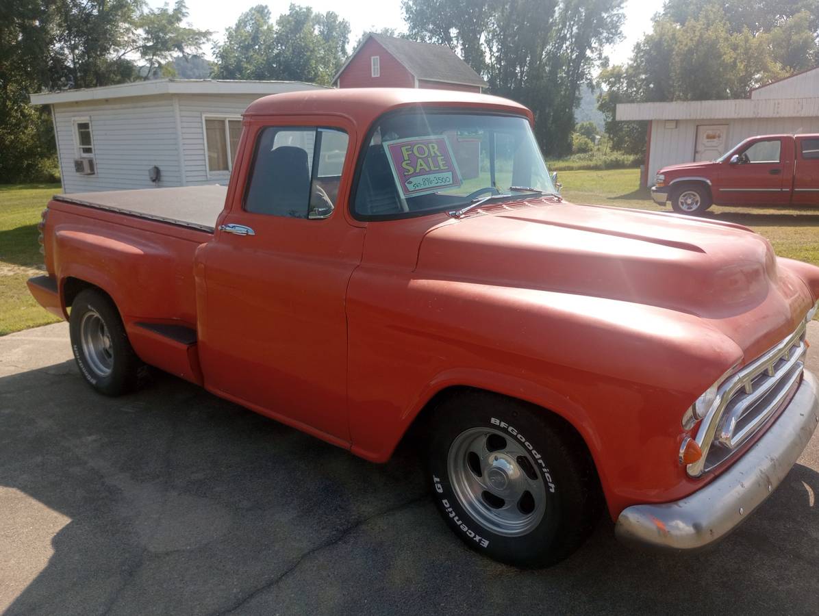 Chevrolet-pickup-truck-1957-18