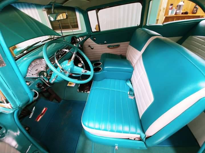 Chevrolet-post-2-door-coupe-1956-custom-8