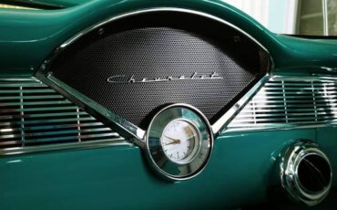 Chevrolet-post-2-door-coupe-1956-custom-9