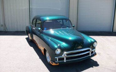 Chevrolet-prosedan-1949-green-1