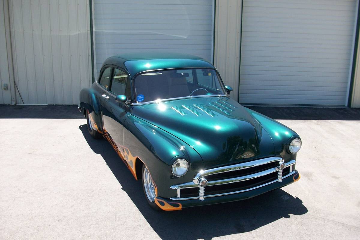Chevrolet-prosedan-1949-green-1