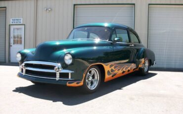 Chevrolet-prosedan-1949-green-2