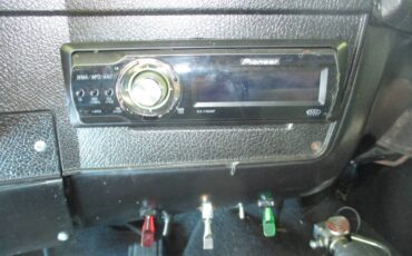Chevrolet-pu-1973-grey-6