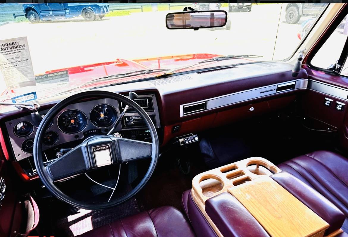 Chevrolet-r3500-1989-red-4
