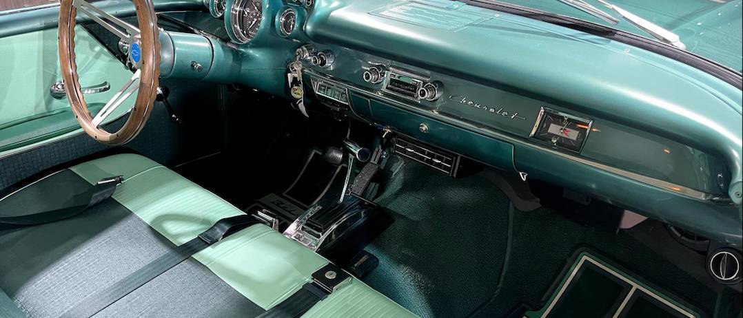 Chevrolet-restomod-1957-green-4