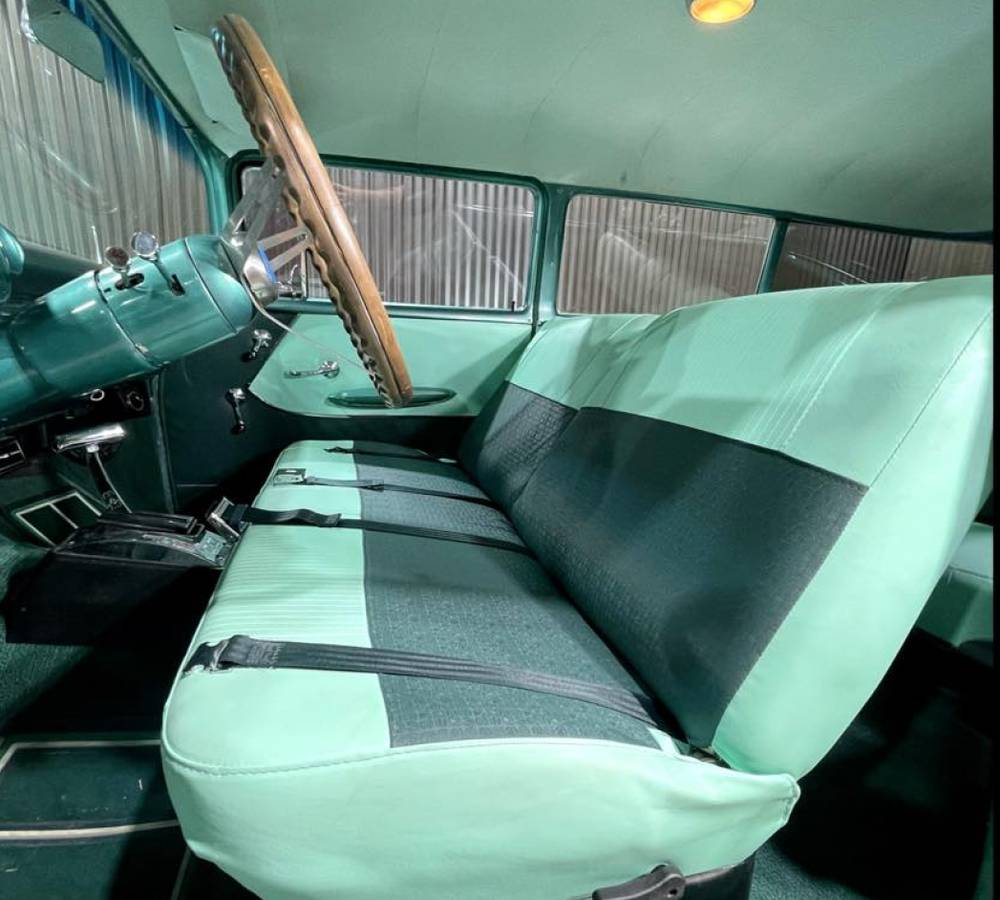 Chevrolet-restomod-1957-green-5