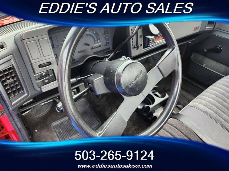 Chevrolet-s-10-1989-red-10