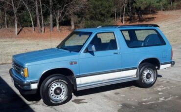 Chevrolet-s-10-blazer-1986-blue