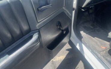 Chevrolet-s-10-el-1992-white-3
