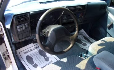 Chevrolet-s-10-pickup-12-ton-1994-white-10