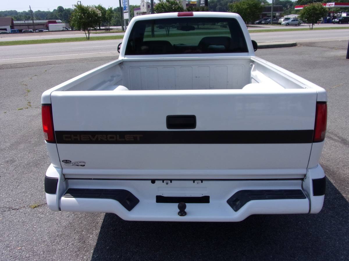 Chevrolet-s-10-pickup-12-ton-1994-white-3