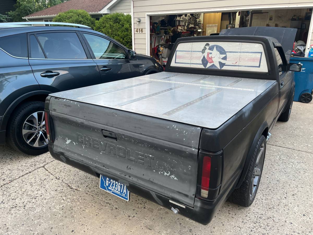 Chevrolet-s-10-pickup-12-ton-nominal-1988-custom-4