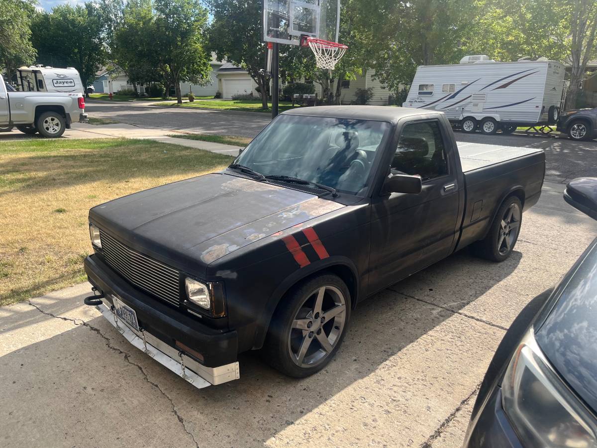 Chevrolet-s-10-pickup-12-ton-nominal-1988-custom