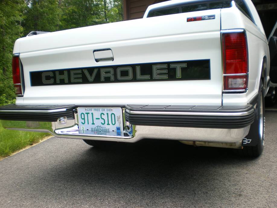 Chevrolet-s-10-pickup-12-ton-nominal-1991-white-2