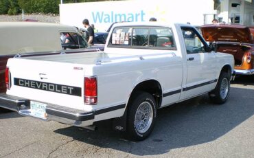Chevrolet-s-10-pickup-12-ton-nominal-1991-white