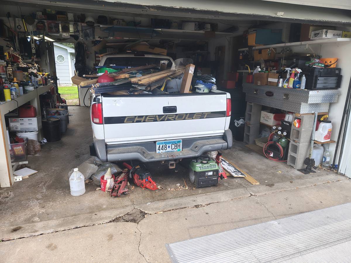 Chevrolet-s-10-pickup-12-ton-nominal-1994-white-3