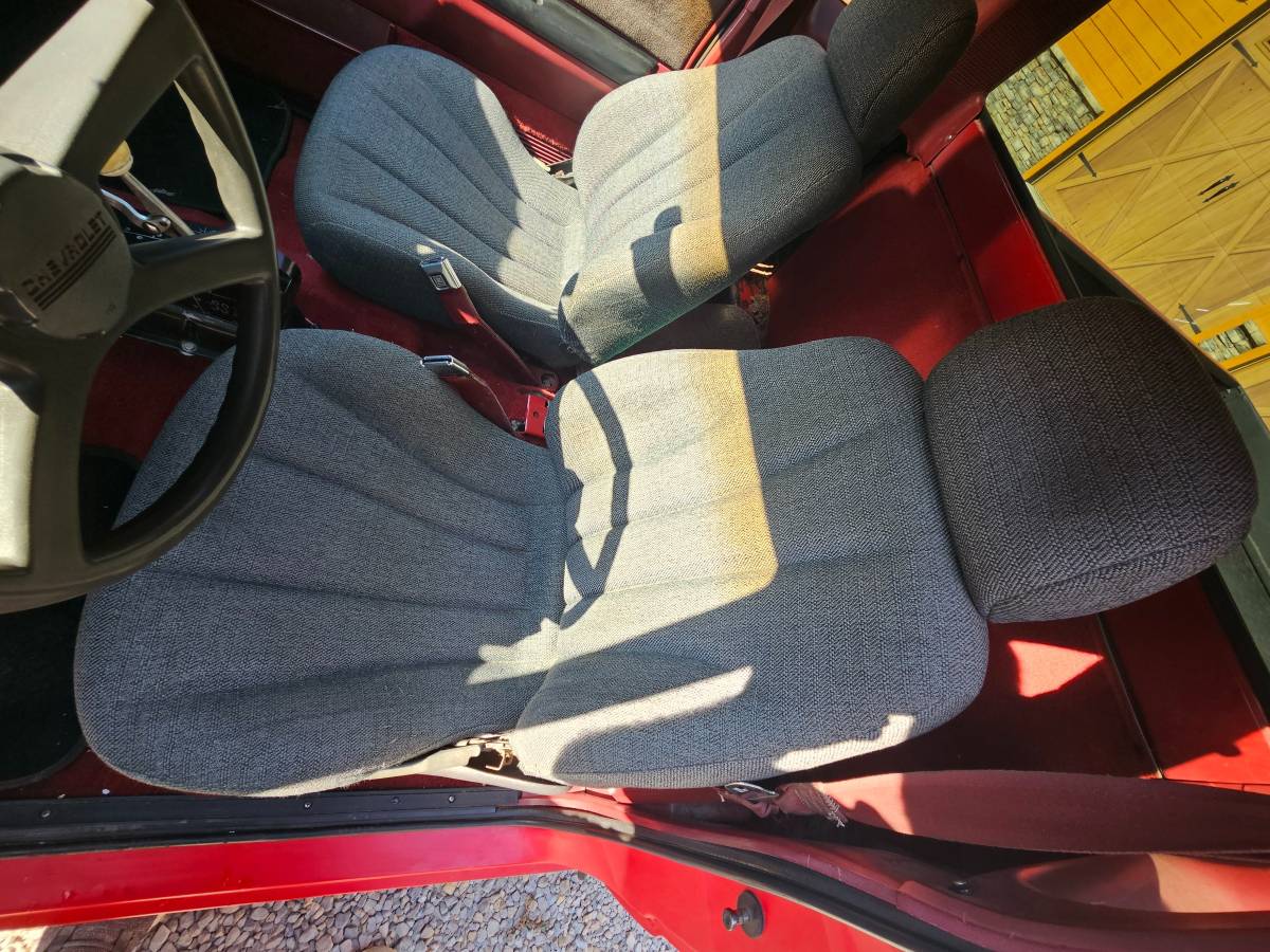 Chevrolet-s10-1984-10