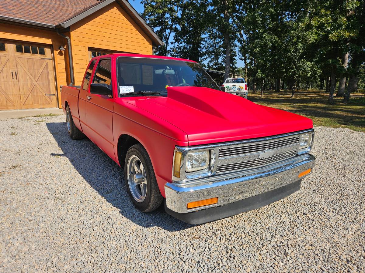 Chevrolet-s10-1984-18