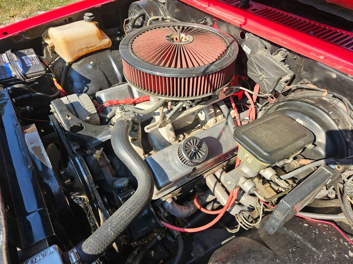 Chevrolet-s10-1984-23