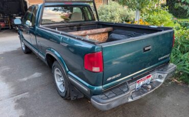 Chevrolet-s10-1988-green-3